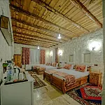 Отель Elysee Cave House