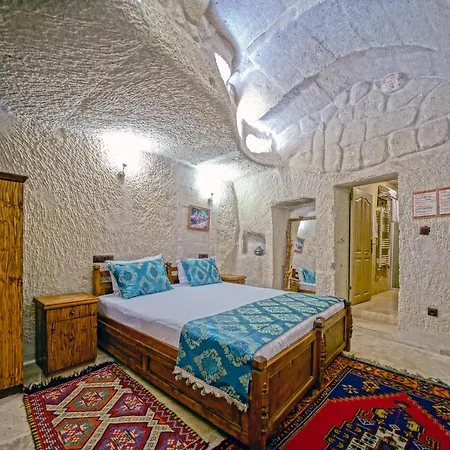 Pensión Elysee Cave House