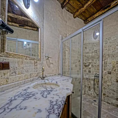 Elysee Cave House 4* غوريمِيه