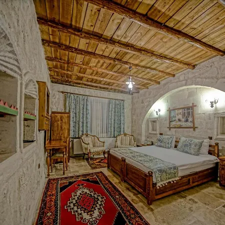 Elysee Cave House 2*