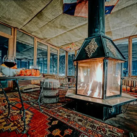 Elysee Cave House Guest house 2*