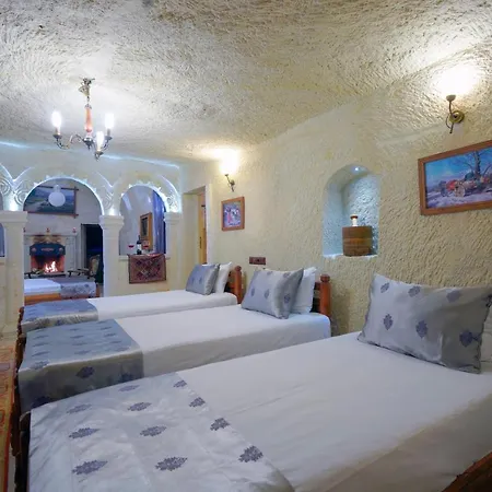 Elysee Cave House 2*