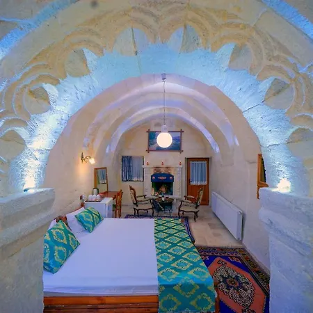 Pensión Elysee Cave House