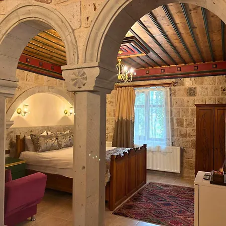 Elysee Cave House 2*