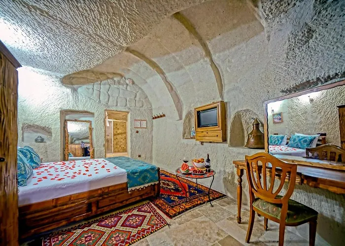 Elysee Cave House فندق